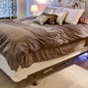 ************Grey Duvet Cover-Full/Queen & Accent Pillows Used************